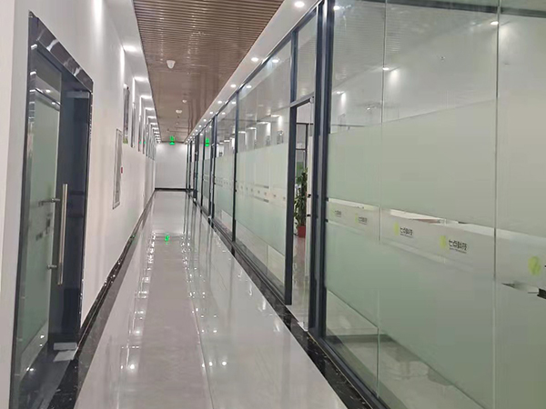 公司走廊